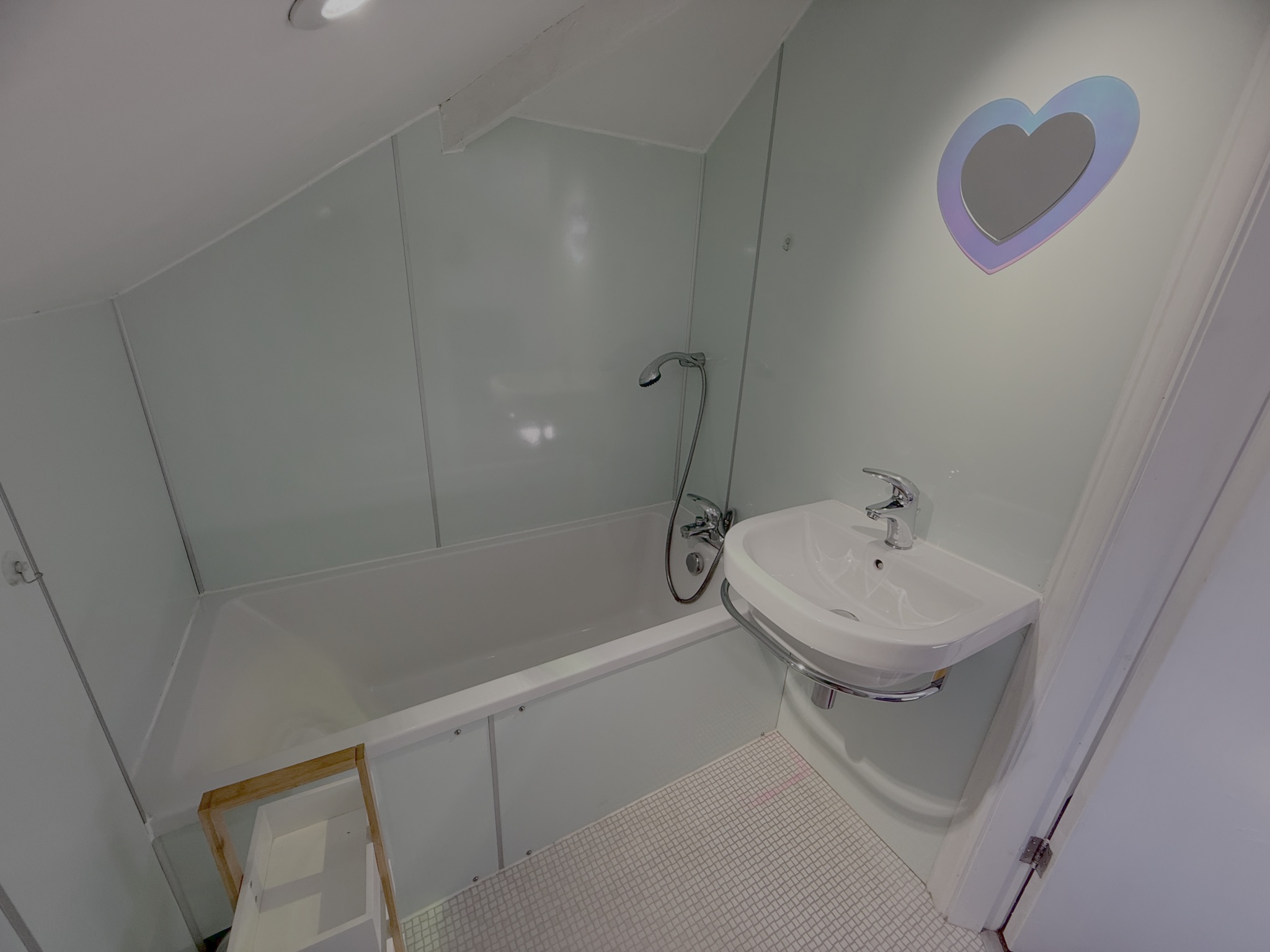 4 St James Drive room photo 11